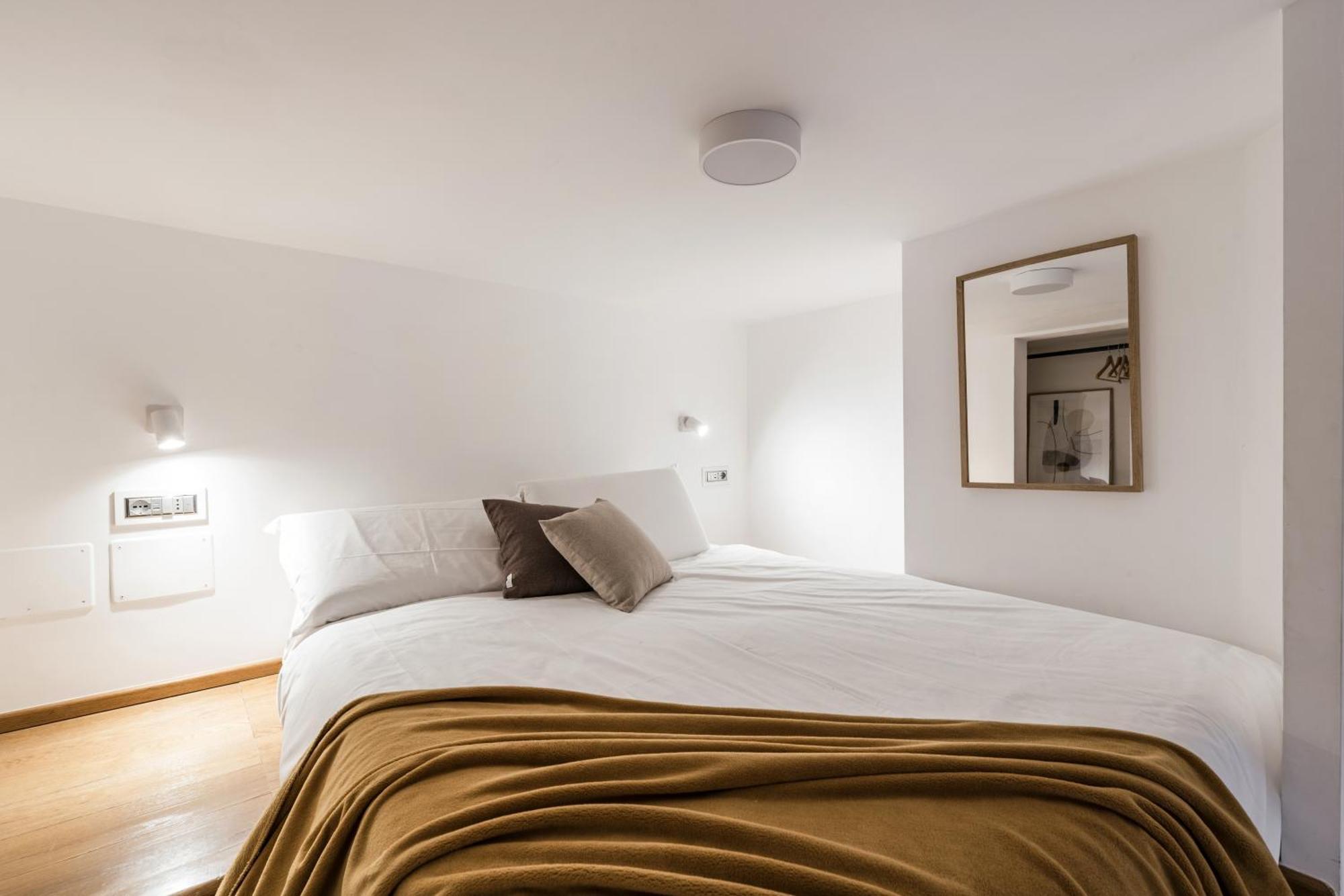 The Rent - One-bedroom Flat In Tritone Area * Rom